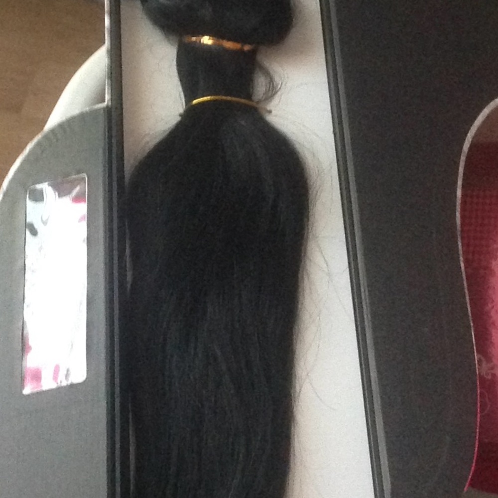 Hair Extensions - Picture 7 of 7